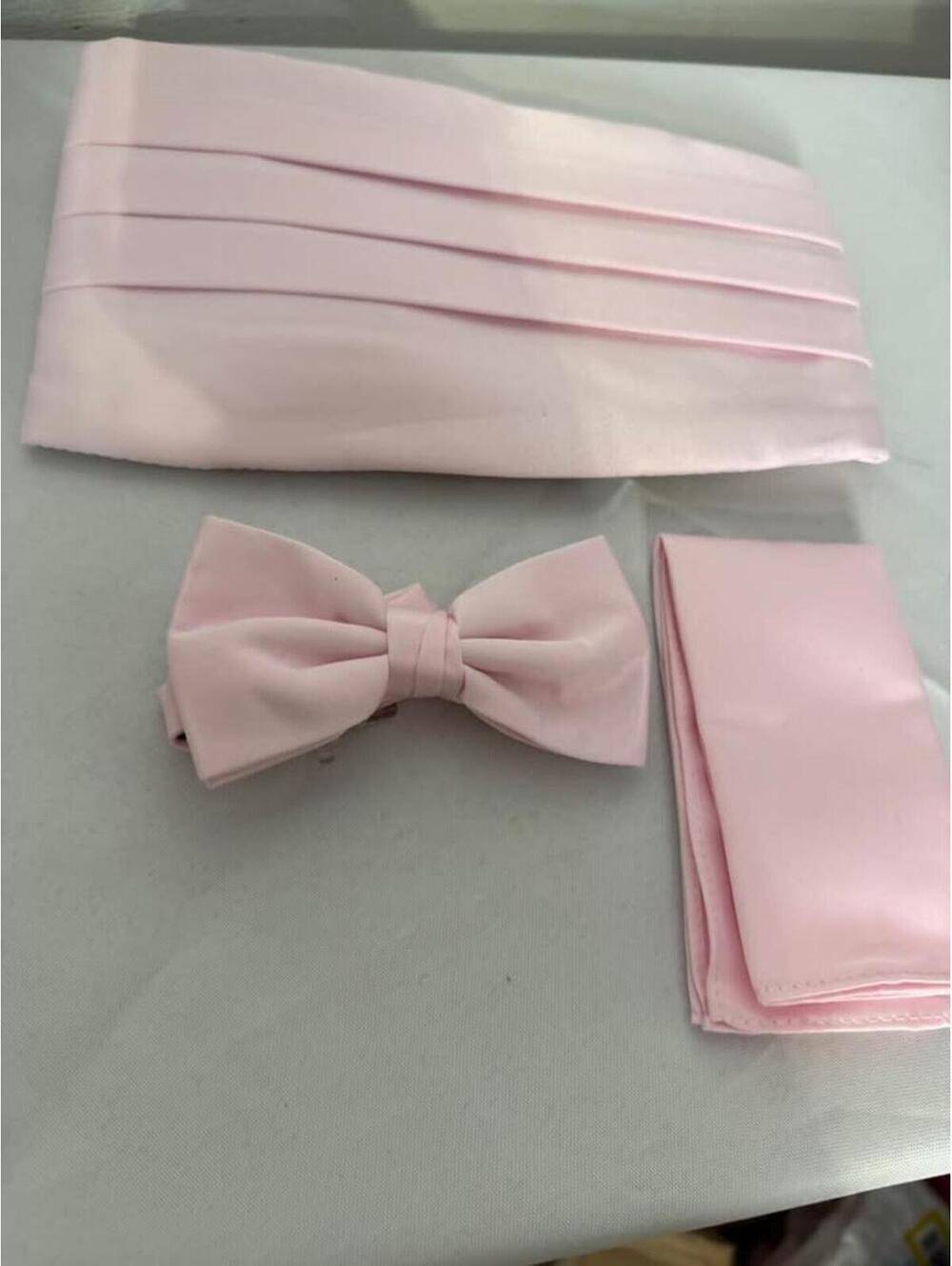 Men's 3 Piece Formal Accessory Set bowtie, cummerbund & pocket square